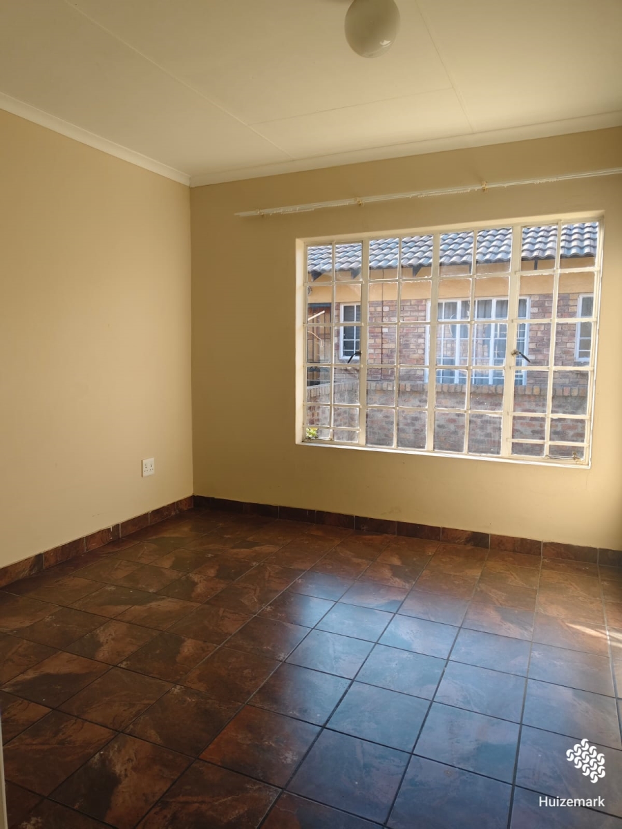 2 Bedroom Property for Sale in Vaalpark Free State